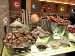 -大宁国际商业广场-地下停车库