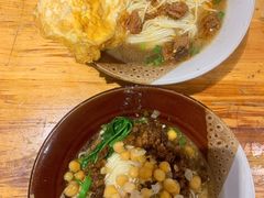 -重庆小面·抄手(解放碑好吃街店)