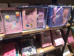 -九木杂物社(恒隆广场店)