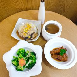-月满阁月子中心(莲湖区店)