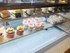 -焙丽拾光(麦凯乐直营店)