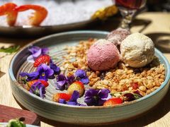 瑞士莫凡彼冰淇淋拼盘-囧吉香生蚝牛排馆(湖北路店)