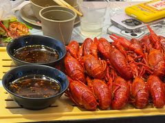 -肥肥虾庄·金牌油焖大虾(汉口城市广场店)
