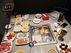 -海底捞火锅(公益西桥店)