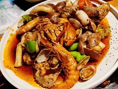 -臻鲜燕海鲜融合餐厅(金陵style店)