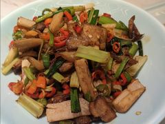 -荷花亭·湖北融合菜(中商广场店)