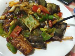 -绿草墩