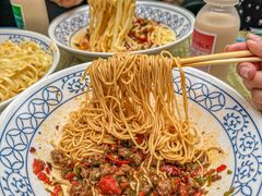 -李与白包子铺(桐梓林店)