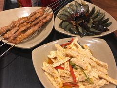 -亮亮面馆(经六路店)