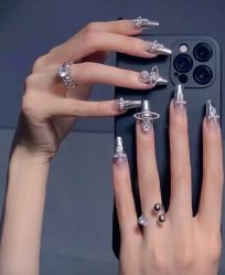 -悦指间美甲美睫