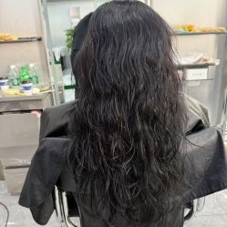 -Tloml salon