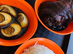 -东海岸人工湖美食村