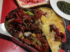 -咪佬肥肠鸡，黔江鸡杂，小龙虾(冉家坝店)