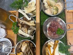 -一朵菌·野生菌探索家火锅(南亚店)