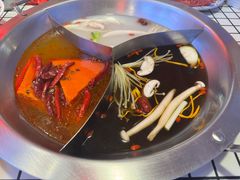 -山悦里 山野·鲜火锅(罗斯福广场店)