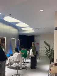 -PE SALON