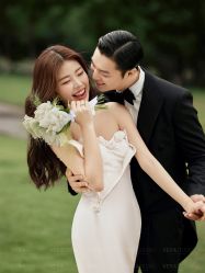 -至臻微拉婚纱摄影