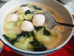 汤煮白菜墨鱼丸子-馋遇江南·精致湖景雅宴(东方之门店)