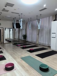 -一伽瑜伽·普拉提