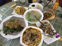 -天天向上素食餐厅(五台山店)
