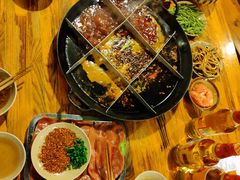 -岗上渣渣老火锅(两路口店)