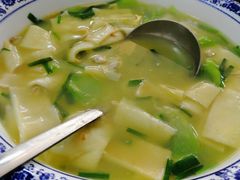 丝瓜蚬子锅贴汤-鸿运酒楼