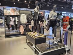 -NIKE品牌体验店(金源新燕莎店)