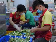 -Bánh Mì Huynh Hoa
