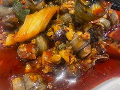 -凤凰路何眼镜香辣蟹(花果园店)