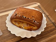 -VERIE BAKEHOUSE