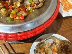 -东来菜馆•手抓海鲜家常菜•海鲜锅贴