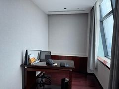 -上海龙之梦万丽酒店