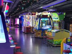 -嗨翻Hi-Fun竞技主题乐园·蹦床亲子生日轰趴(国光1937店)