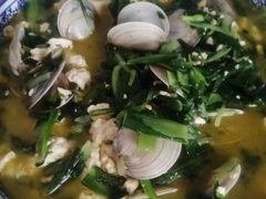 -华龙特色大骨鸡农家菜馆