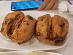 -李与白包子铺(桐梓林店)