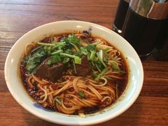 -兵哥豌豆面(雅颂居店)