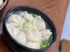 三鲜大馄饨-万寿斋(山阴路店)