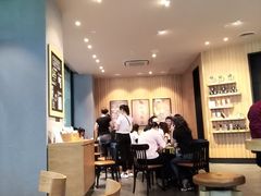 大堂-星巴克臻选(长沙TX年轻力中心店)