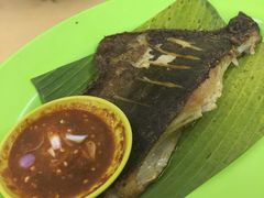 -明记烧鱼美味店