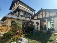 -金孔雀温泉旅游度假村