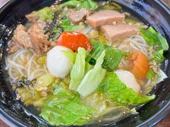 杂煲蟹仔份-周记蟹仔粉(侨港风情街店)