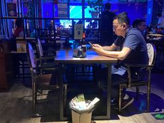 -风暴音乐烧烤串吧