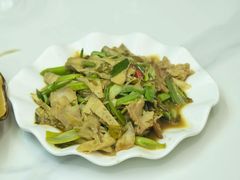 鲜笋炒肉-食汇坊饭店