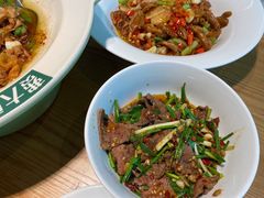 -费大厨辣椒炒肉(万家丽一店)