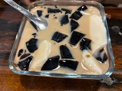 烧仙草豆花-老巷杏仁豆腐(一小店)