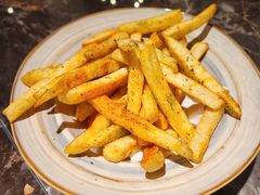 -LESCEDARS Brasserie Bistro香柏树