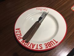 餐具摆设-Tubestation站点比萨(高新万达ONE店)
