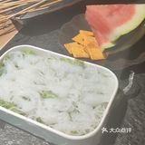 底下全是豆芽，他们家冒菜还是有点辣