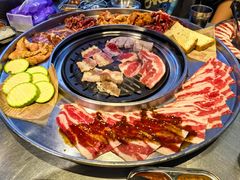 -哈哈碳都·牛肋条无限自助烤肉(台江万达店)