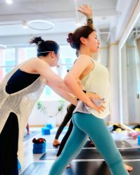 -亚太瑜伽普拉提学院